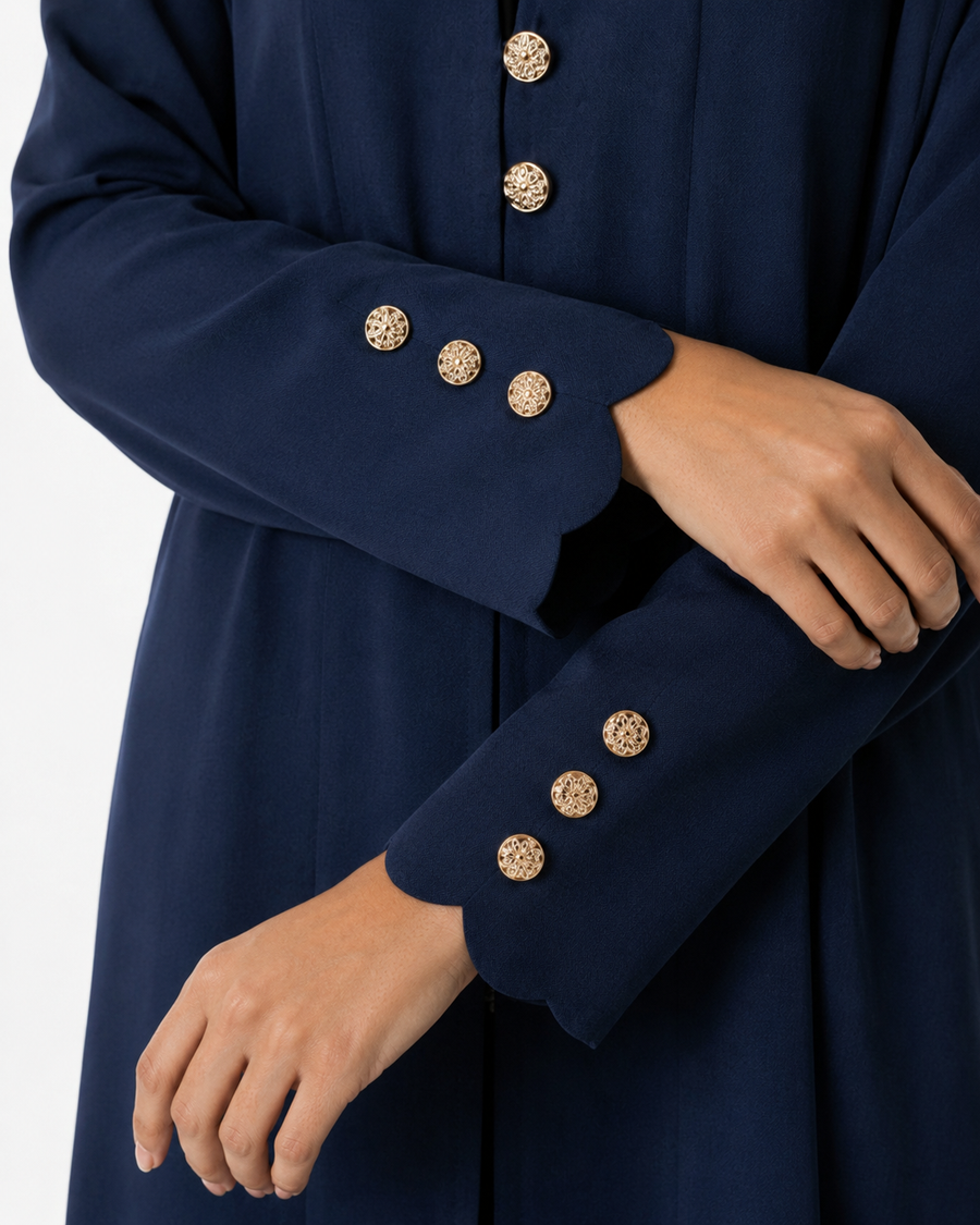 The moon abaya