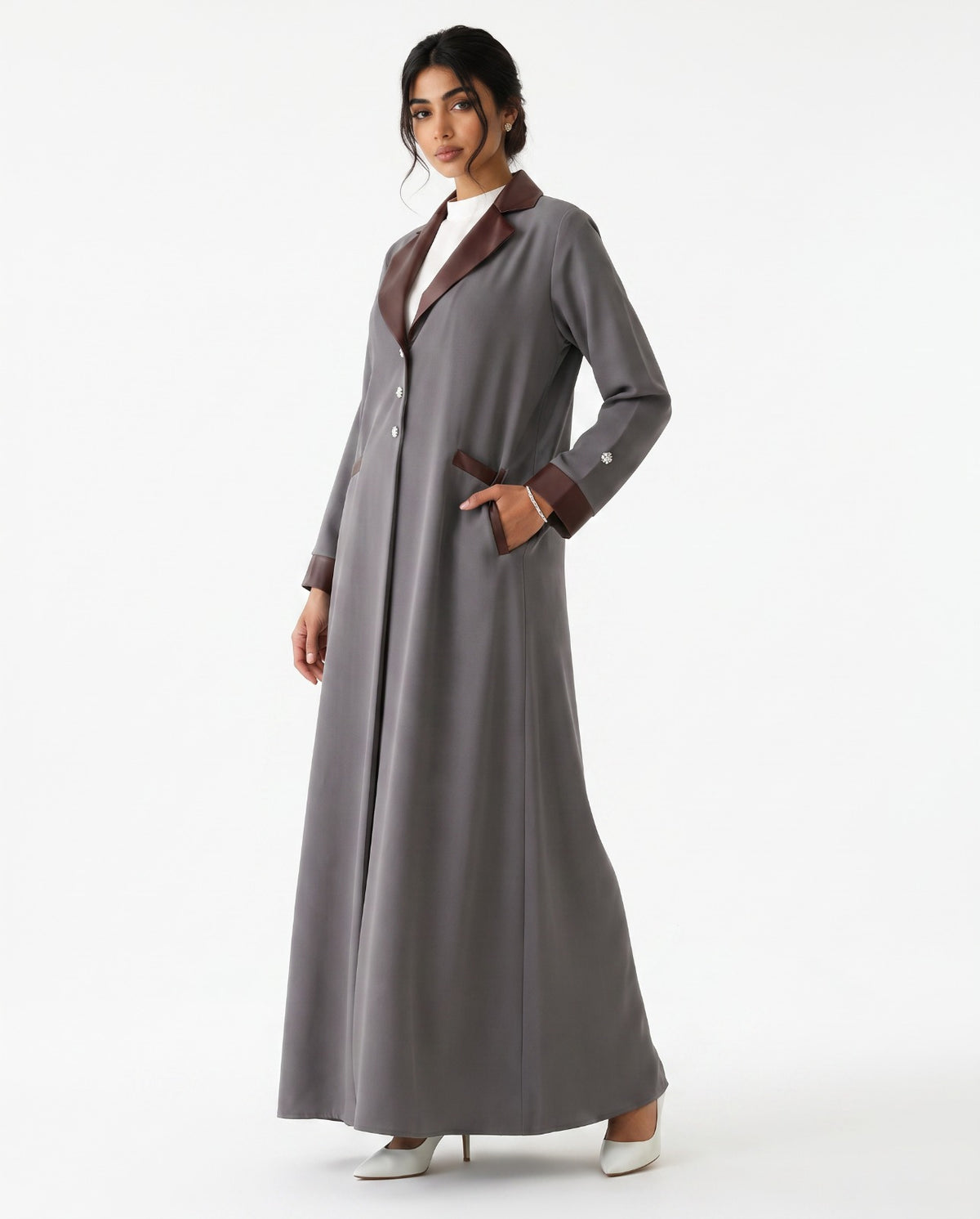 The Myas abaya